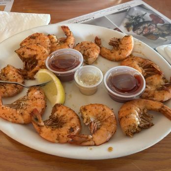 C.R. Surf & Turf Restaurant signature dishes Jumbo Shrimp Platter
Oyster Shooters
Cajun Garlic Shrimp